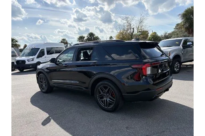 $39993 : Ford Explorer 2025 ST-Line 4 image 6