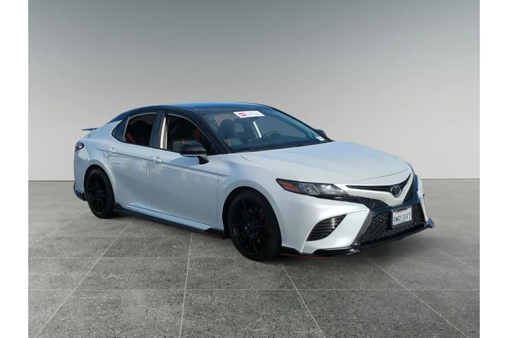 $32408 : Toyota Camry 2023 XSE V6 4dr image 7