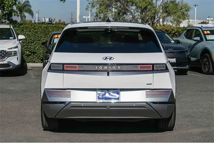 $32500 : Hyundai IONIQ 5 2024 AWD Lim image 6