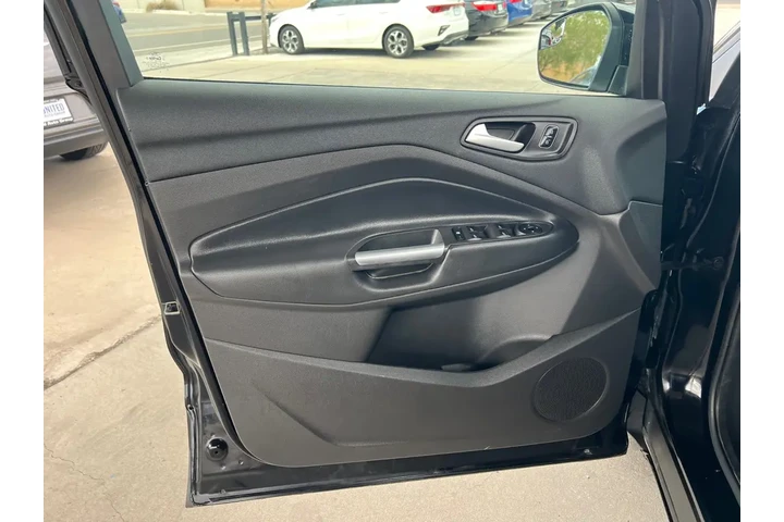 2018 Escape SEL FWD image 10