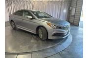 $6999 : Hyundai SONATA 2015 Sport 4d thumbnail