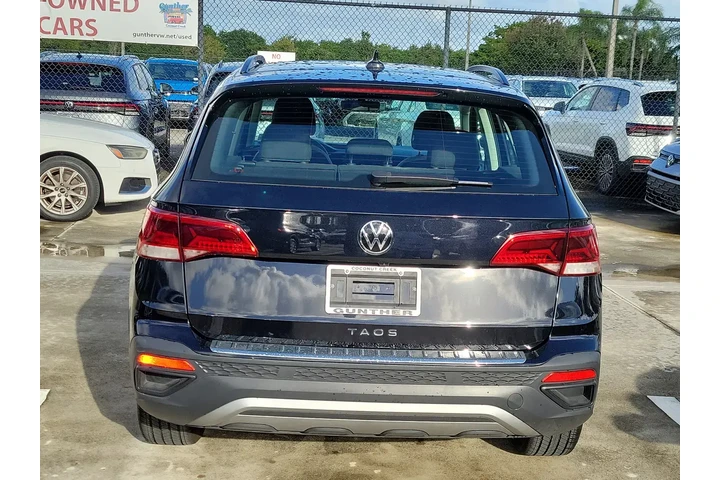 $17977 : Volkswagen Taos 2023 S 4dr S image 8