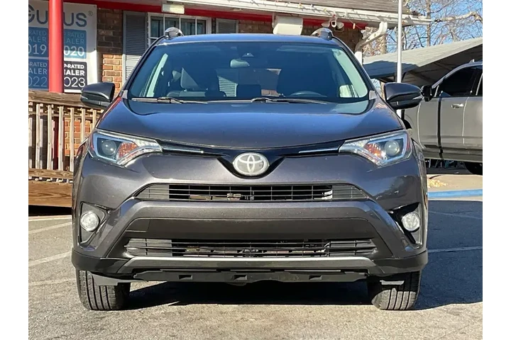 $15985 : Toyota RAV4 2018 XLE 4dr SUV image 2