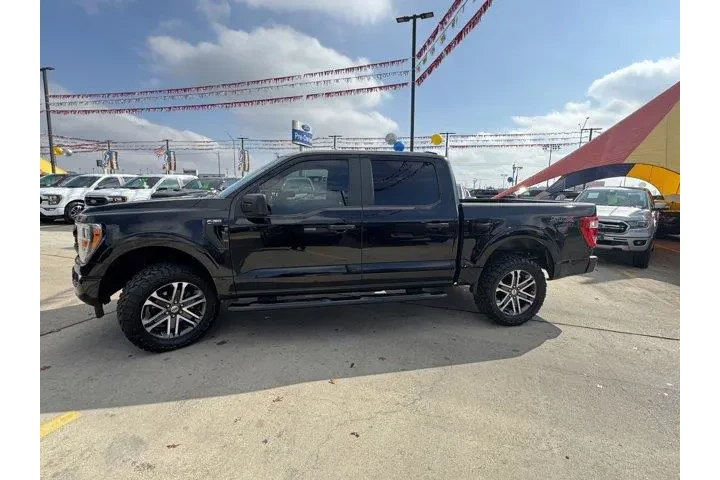 $25874 : Ford F-150 2021 4x4 XL 4dr S image 9