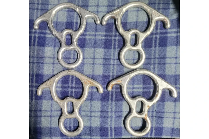 $1 : ARTICULOS DE ALPINISMO image 2