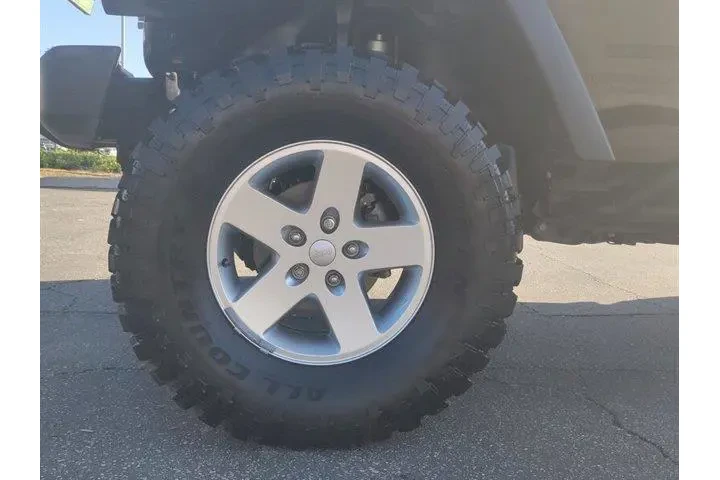 $14588 : Jeep Wrangler Unlimited 2016 image 9