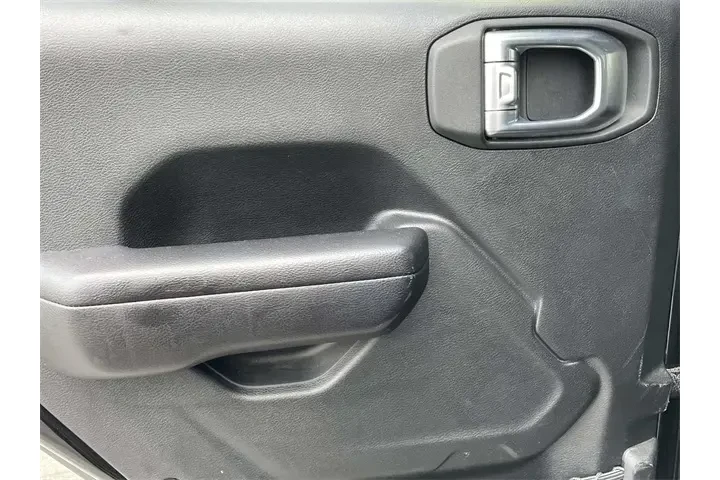 $31511 : Jeep Wrangler Unlimited 2021 image 9