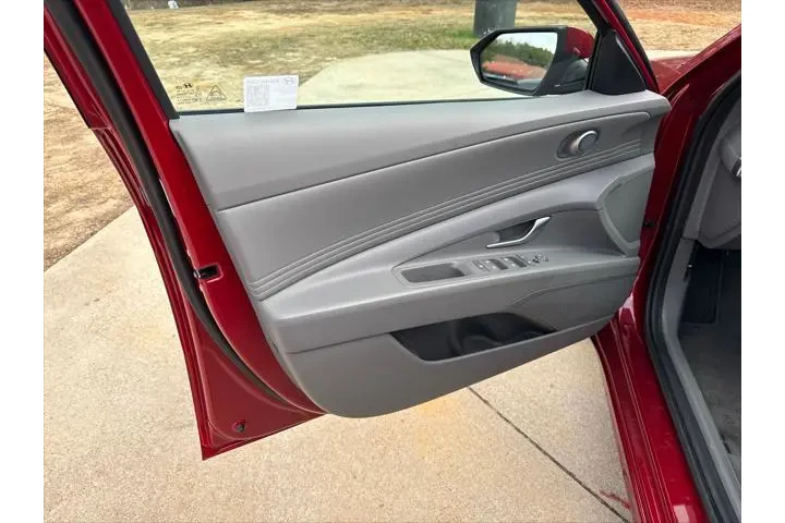 $19920 : Hyundai ELANTRA 2025 SEL Con image 10