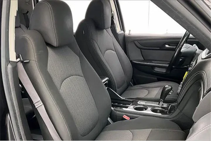 $9990 : Chevrolet Traverse 2015 AWD image 7