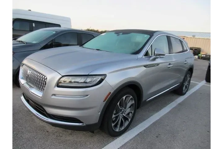 $31990 : Lincoln Nautilus 2022 Reserv image 3