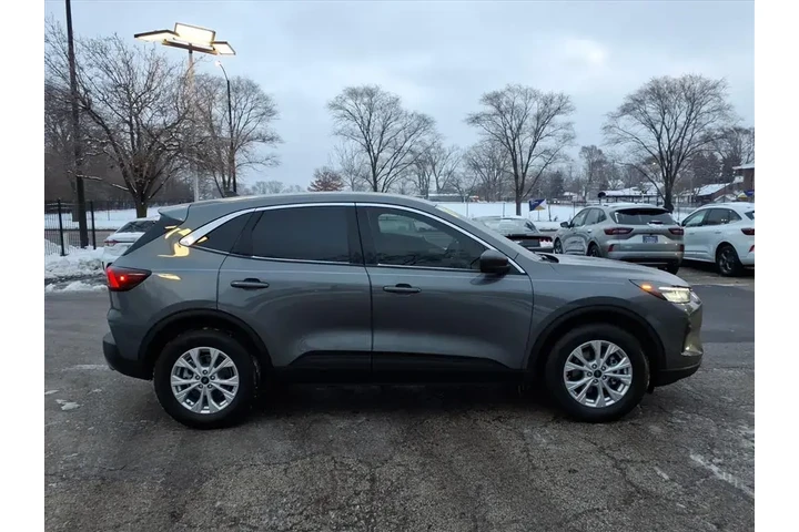 $25817 : Ford Escape 2024 AWD Active image 2