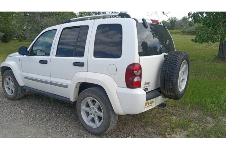 $4900 : 2007 Liberty Limited image 5
