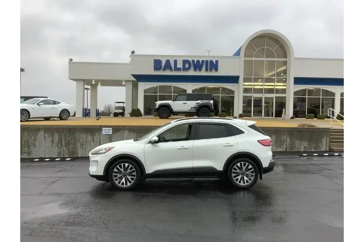 $15950 : Ford Escape 2020 AWD Titaniu image 4