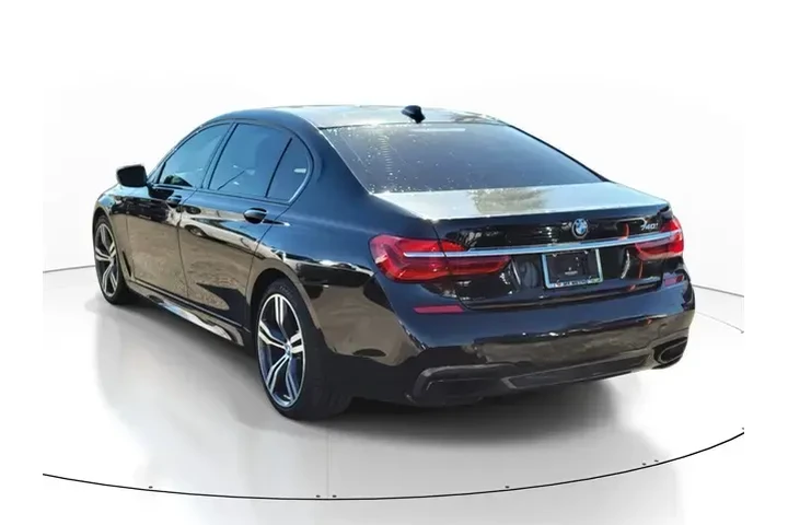 $27291 : BMW 7 Series 2019 740i 4dr S image 3
