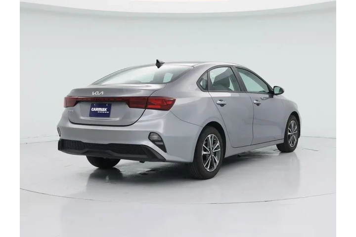 $18998 : Kia Forte 2024 LXS 4dr Sedan image 8