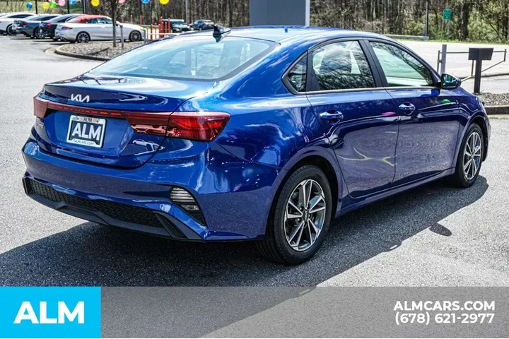 $15920 : Kia Forte 2023 LXS 4dr Sedan image 5