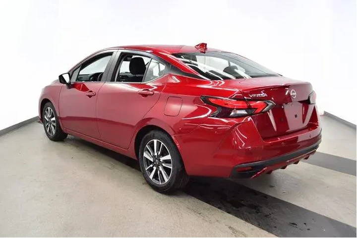$16994 : Nissan Versa 2025 SV 4dr Sed image 5