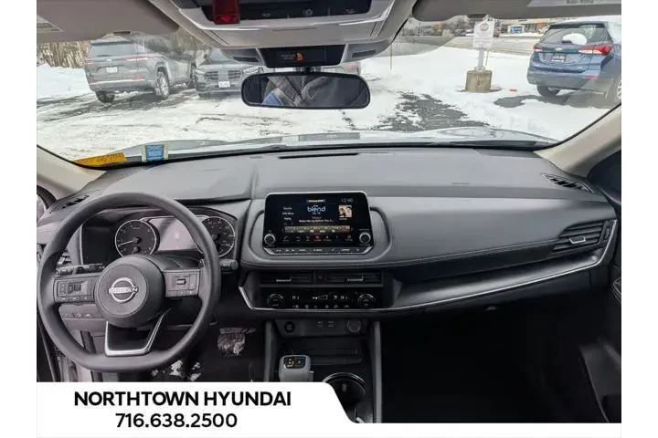 $20735 : Nissan Rogue 2024 SV 4dr Cro image 7