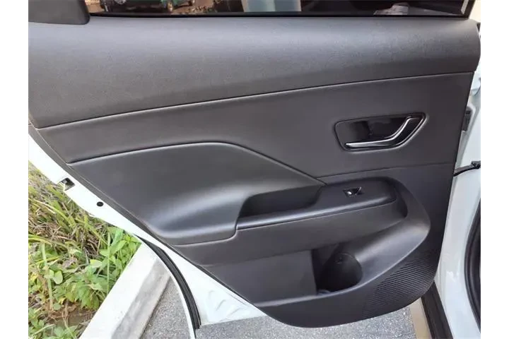 $23738 : Hyundai KONA 2024 N Line 4dr image 8