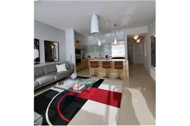 $6750 : Rental property with 2 bedro image 4