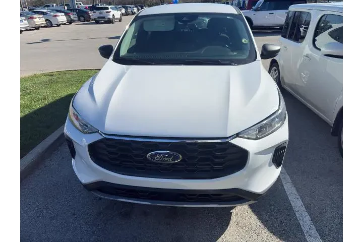 $21750 : Ford Escape 2023 AWD Base 4d image 3