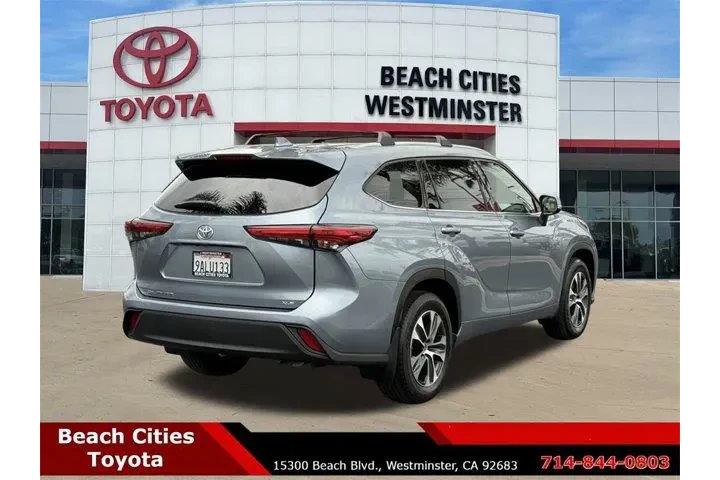 $30822 : Toyota Highlander 2022 XLE 4 image 10