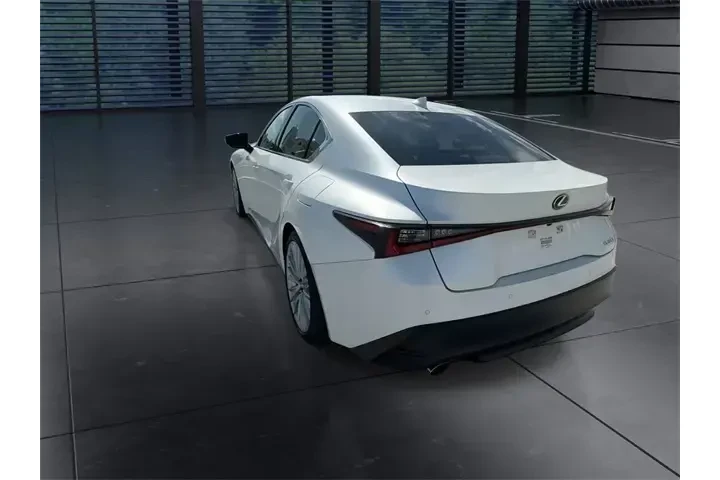 $32998 : Lexus IS 300 2022 4dr Sedan image 6