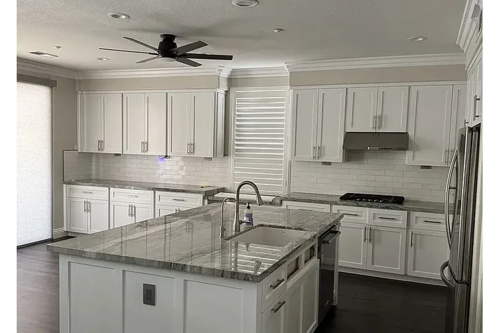 $3000 : HOUSE RENT IN RIVERSIDE CA image 2