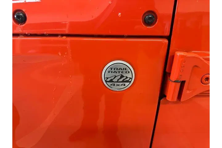 $17500 : Jeep Wrangler 2018 4x4 Sport image 9