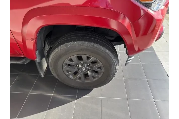 $29743 : Toyota Tacoma 2023 4x2 TRD S image 6