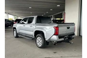 $32991 : Toyota Tacoma 2024 4x2 SR5 4 thumbnail