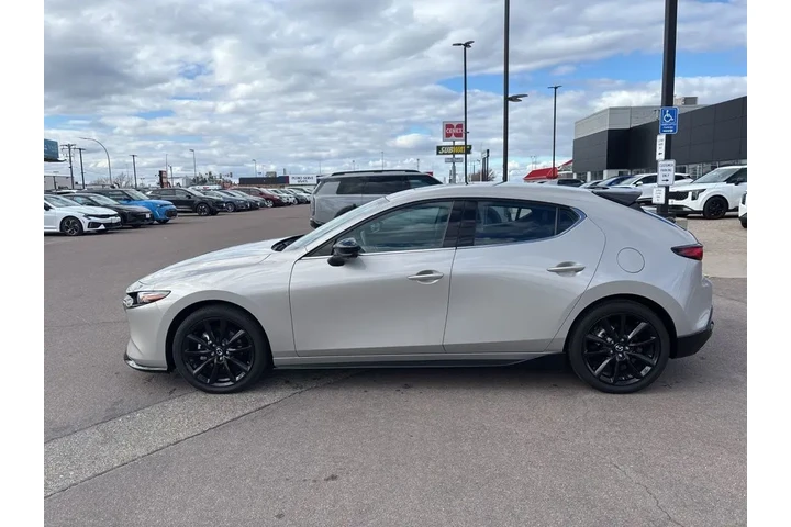 $36999 : 2025 3 2.5 Turbo Premium Plus image 8
