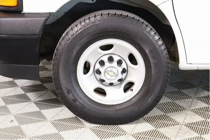 $23711 : Chevrolet Express 2020 LS 35 image 6