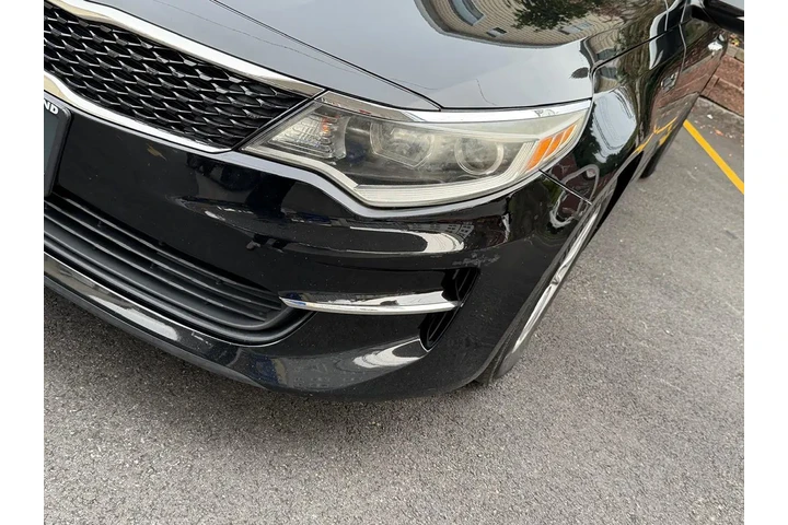 $9995 : 2017 Optima LX image 9