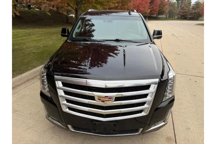 $23997 : 2015 Escalade Luxury image 9