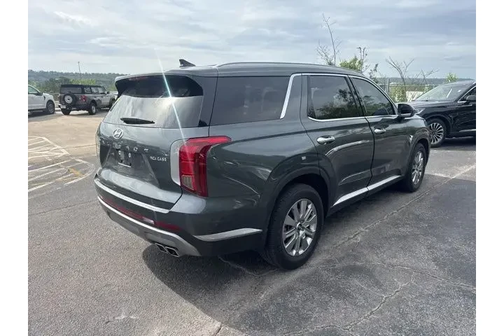 $31990 : Hyundai PALISADE 2023 SEL 4d image 6