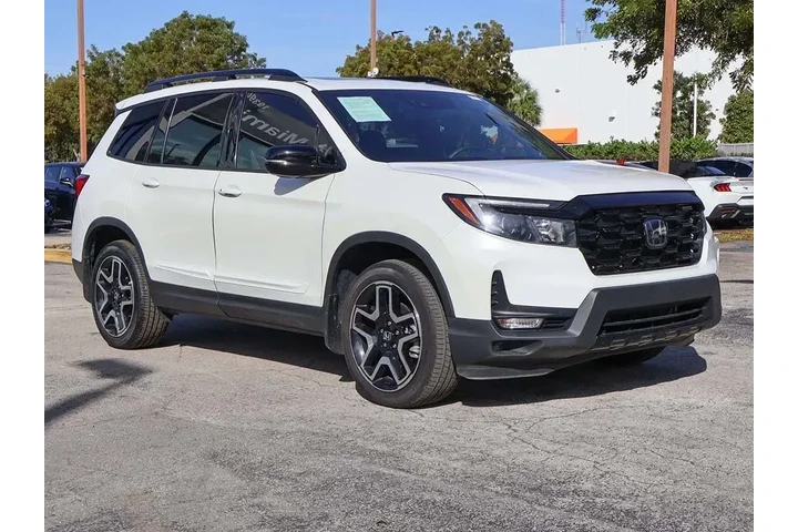 $31490 : Honda Passport 2023 AWD Elit image 2