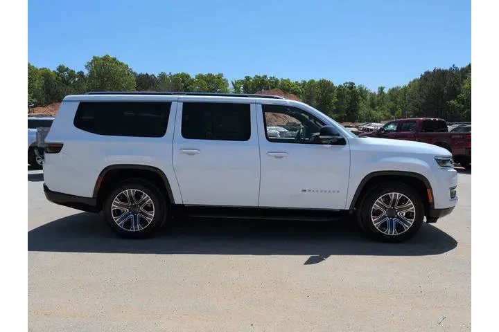 $35903 : Jeep Wagoneer L 2024 4x2 Ser image 3