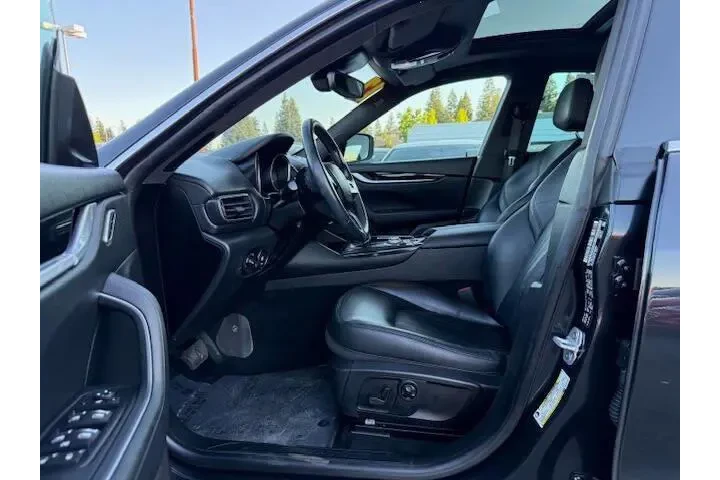 $23227 : Maserati Levante 2017 AWD 4d image 10