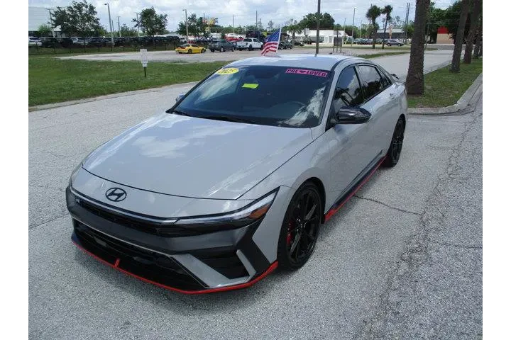 $31995 : Hyundai ELANTRA N 2025 4dr S image 5