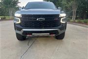 2024 Suburban Z71 thumbnail