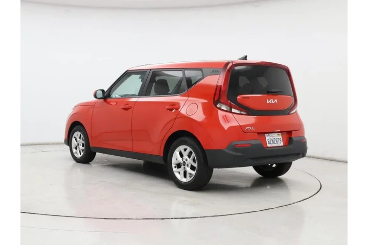 $17998 : Kia Soul 2022 LX 4dr Crossov image 2
