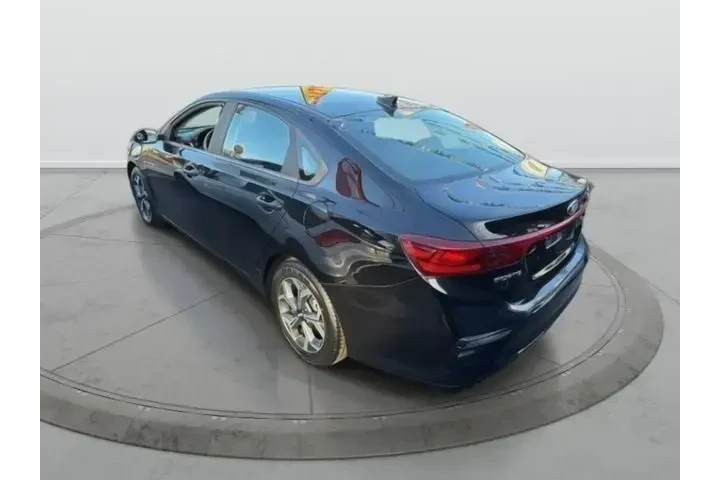 $13995 : Kia Forte 2020 LXS 4dr Sedan image 4