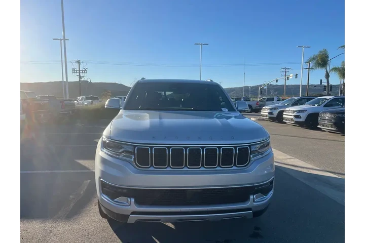 $38998 : Jeep Wagoneer 2022 4x2 Serie image 3