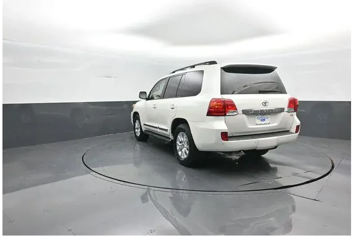 $33892 : Toyota Land Cruiser 2013 AWD image 5