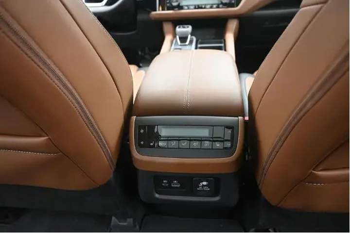 $38764 : Nissan Pathfinder 2024 Plati image 10