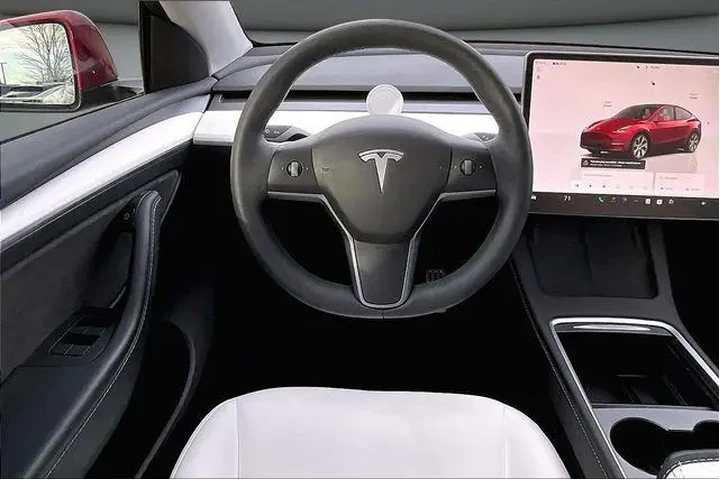 $34000 : Tesla Model Y 2023 AWD Perfo image 8