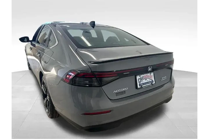 $25985 : Honda Accord Hybrid 2023 Spo image 5