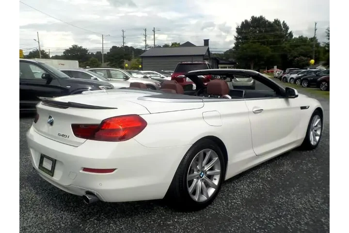 $14922 : 2012 6-Series 640i Convertible image 5