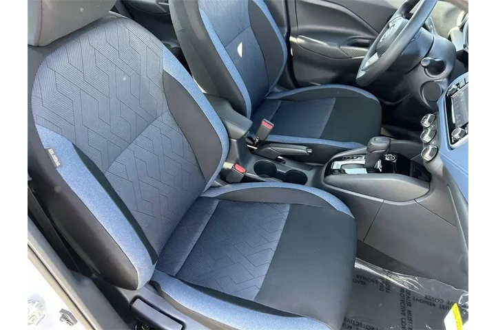 $21995 : Nissan Versa 2025 SV 4dr Sed image 10